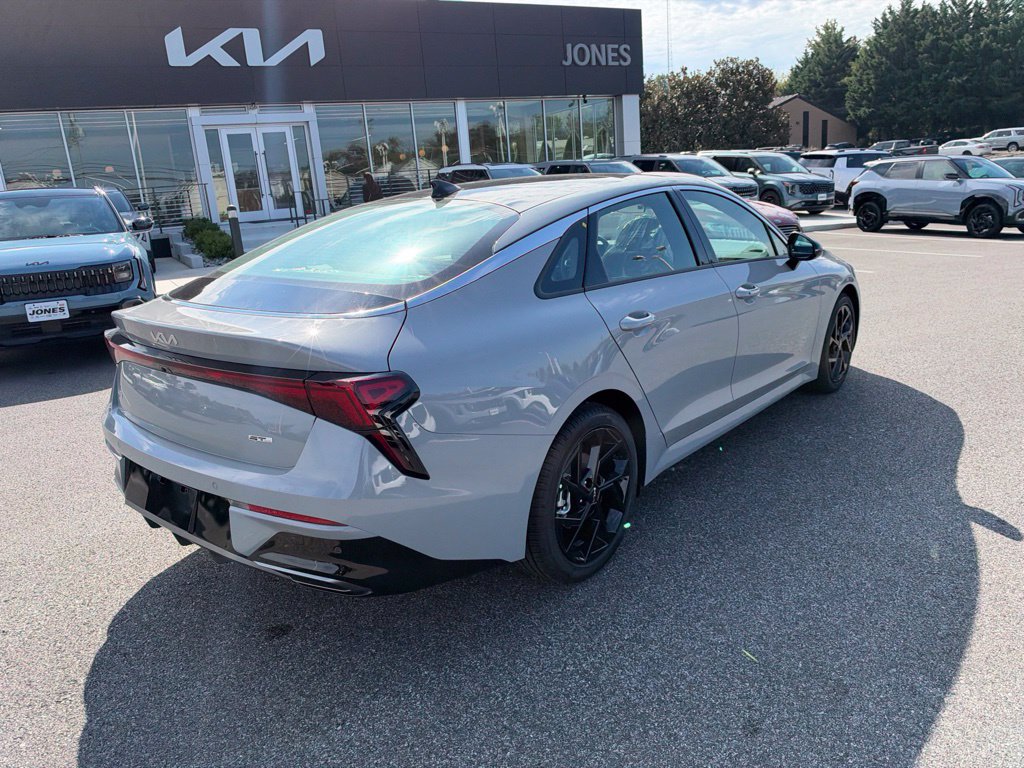 New 2027 Kia K5 GT-Line FWD image 5