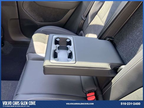 Used 2023 Volvo XC40 B5 Plus w/ Climate Package AWD/4WD image 11
