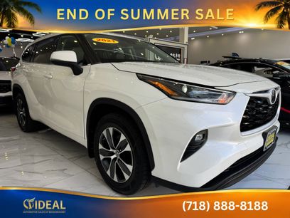 Used 2021 Toyota Highlander XLE