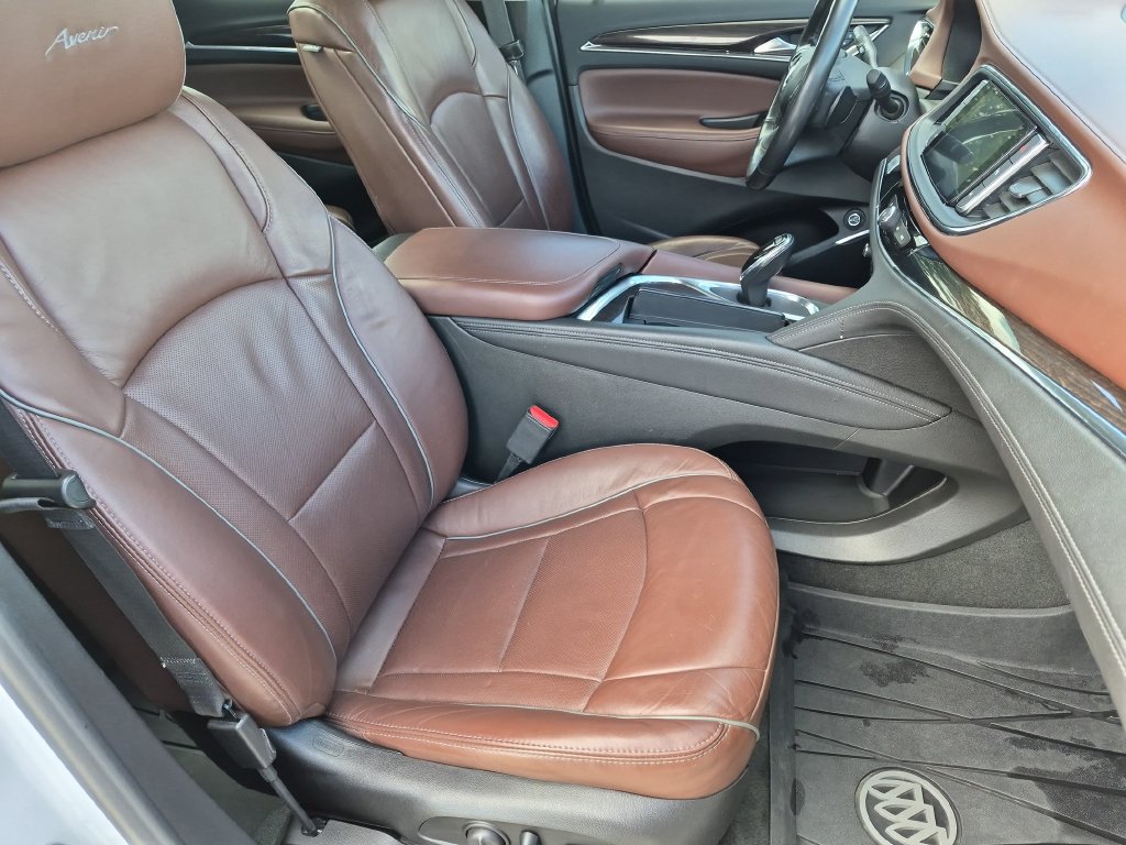 Used 2018 Buick Enclave Avenir w/ Avenir Technology Package FWD image 22