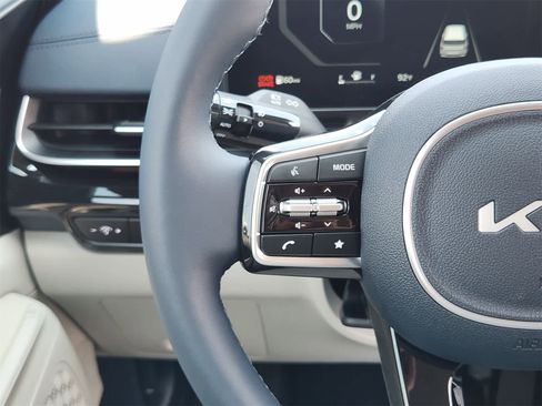 New 2026 Kia Carnival SX Prestige image 26