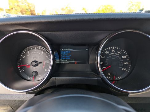 Used 2017 Ford Mustang GT Premium image 18