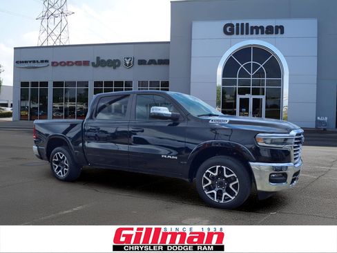 Used 2025 RAM 1500 Laramie AWD/4WD image 1