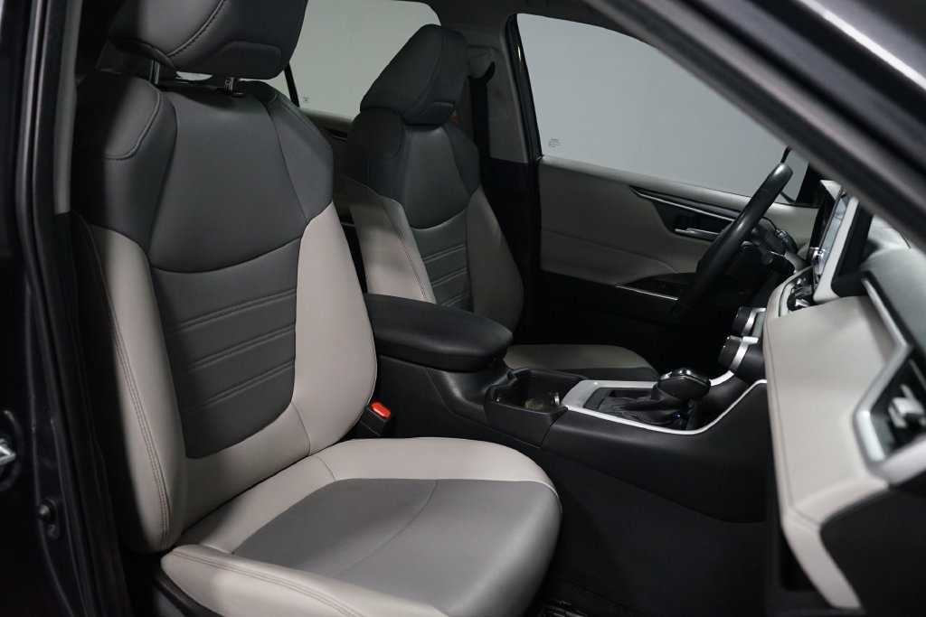 Certified 2024 Toyota RAV4 XLE Premium FWD image 28