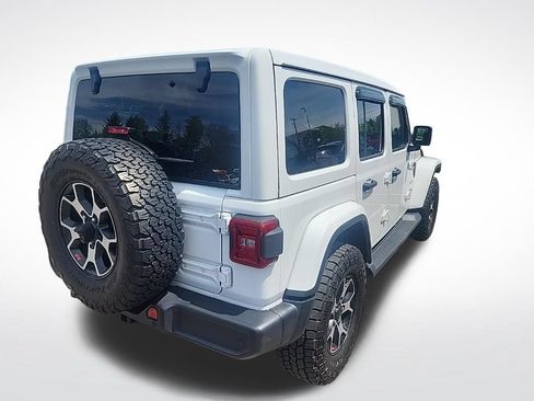 Used 2019 Jeep Wrangler Unlimited Sahara AWD/4WD image 6
