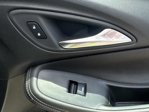 Used 2024 Buick Encore GX Sport Touring FWD image 15