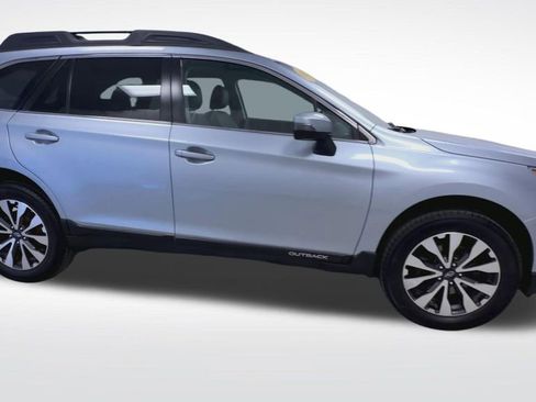 Used 2016 Subaru Outback 2.5i Limited image 9