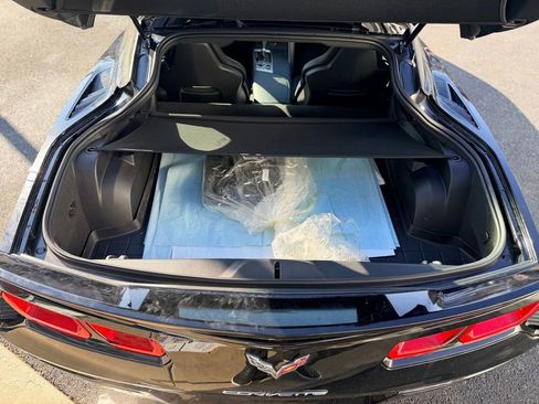 Used 2015 Chevrolet Corvette Stingray Z51 w/ 2LT Preferred Equipment Group image 14