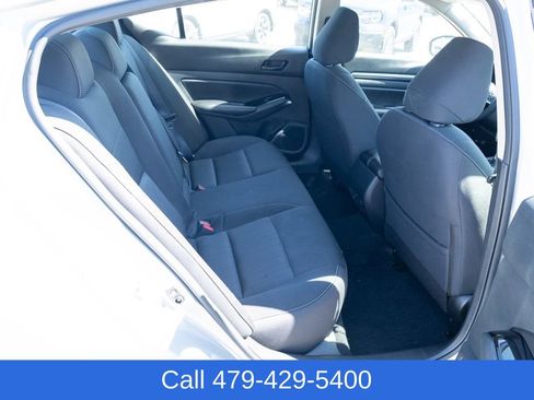 Used 2023 Nissan Altima 2.5 SV FWD image 37