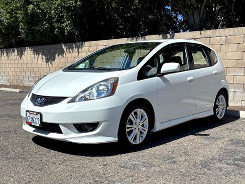 Used 2010 Honda Fit Sport image 1