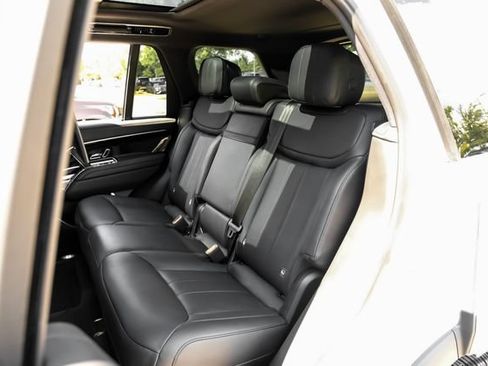 Used 2023 Land Rover Range Rover SE AWD/4WD image 47