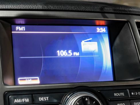 Used 2015 Nissan Armada Platinum image 32