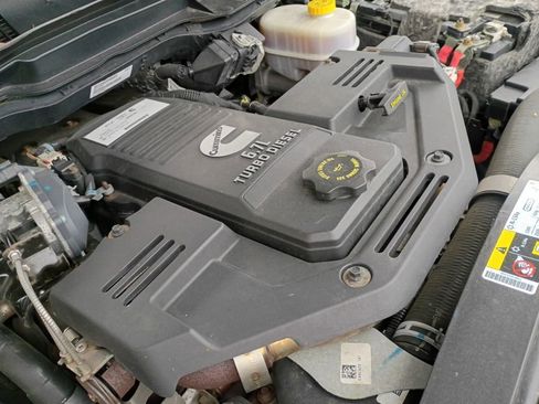 Used 2018 RAM 2500 Laramie image 47