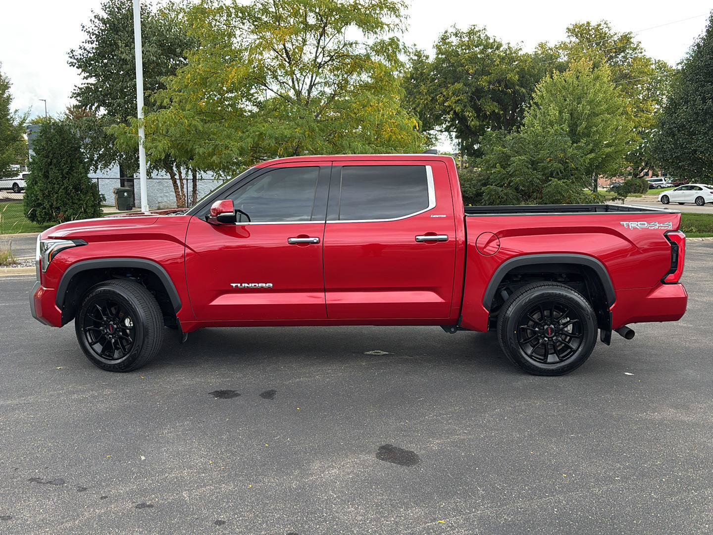 Used 2023 Toyota Tundra Limited w/ TRD Off-Road Package AWD/4WD image 13