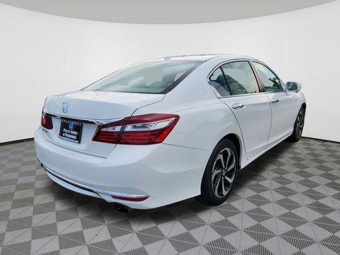 Used 2016 Honda Accord EX image 4