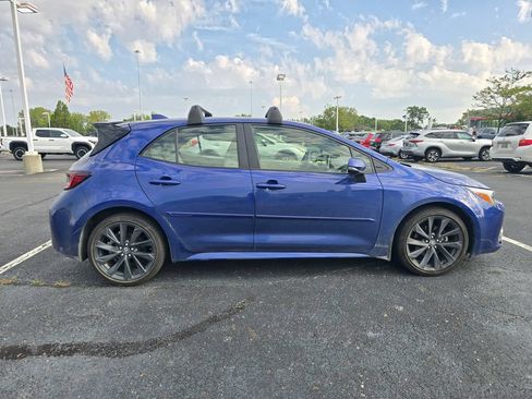 Used 2025 Toyota Corolla XSE FWD image 9