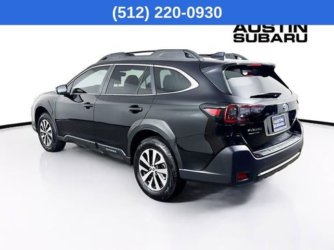 Used 2025 Subaru Outback Premium AWD/4WD image 6