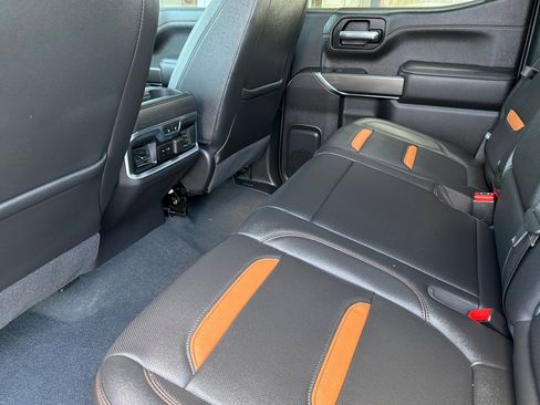 Used 2021 GMC Sierra 1500 AT4 image 12