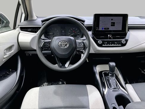 Used 2024 Toyota Corolla LE FWD image 6
