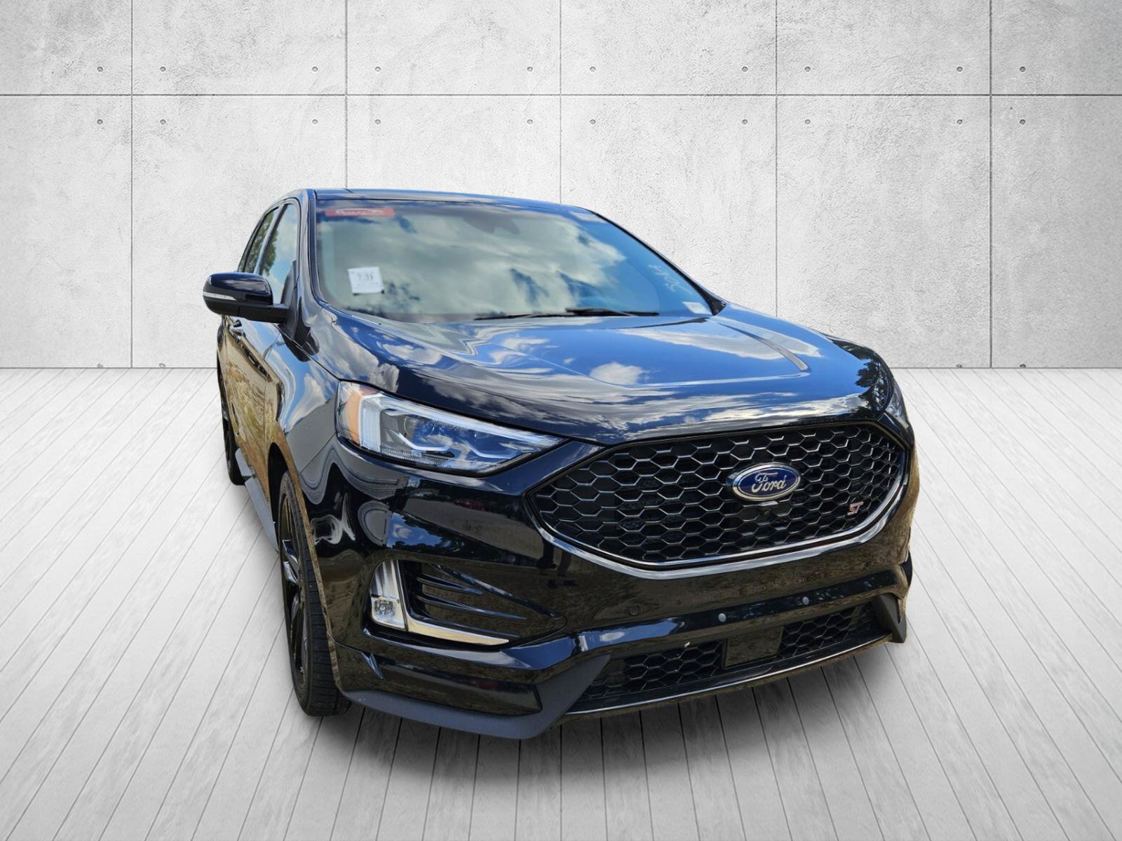 Used 2020 Ford Edge ST w/ Equipment Group 401A AWD/4WD image 3