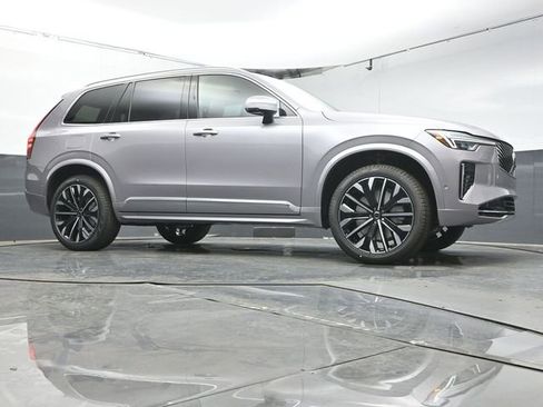 New 2026 Volvo XC90 B6 Ultra w/ Protection Package Premier image 33