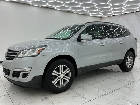 Used 2015 Chevrolet Traverse LT FWD image 6