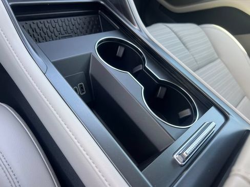New 2026 Lincoln Nautilus Reserve AWD/4WD image 28