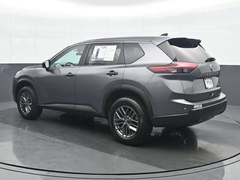 Used 2024 Nissan Rogue S AWD/4WD image 4