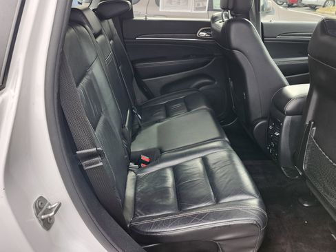 Used 2016 Jeep Grand Cherokee Limited image 21