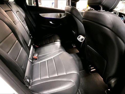 Used 2021 Mercedes-Benz GLC 300 image 19