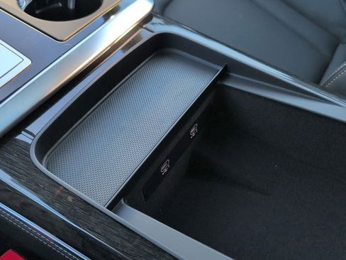 New 2026 Audi Q8 Premium Plus image 9