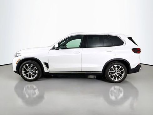 Used 2025 BMW X5 xDrive40i image 4