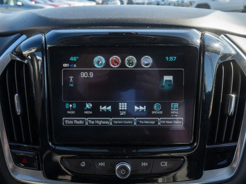 Used 2019 Chevrolet Traverse LT image 15