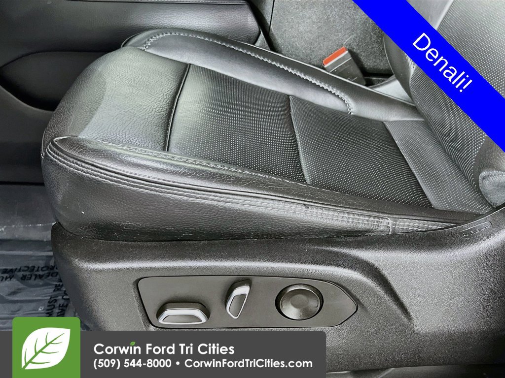 Used 2022 GMC Yukon XL Denali AWD/4WD image 24
