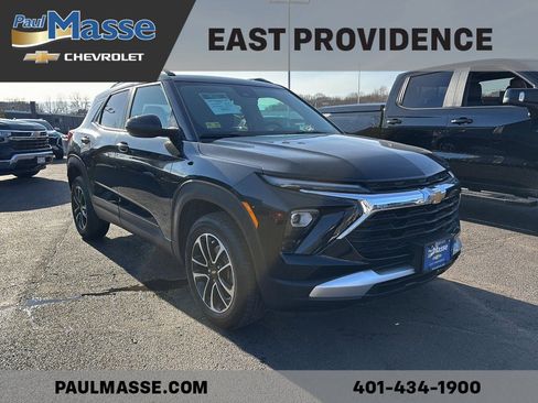 Certified 2024 Chevrolet TrailBlazer LT w/ LT Cold Weather Package image 3