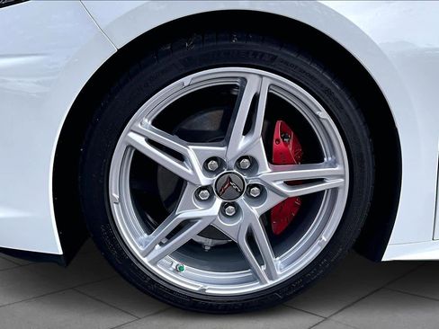 Used 2022 Chevrolet Corvette 3LT w/ Engine Appearance Package image 10