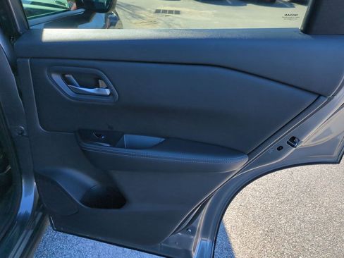 Certified 2024 Nissan Rogue SV image 32