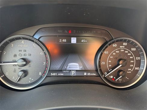 Used 2024 Nissan Armada Platinum image 33