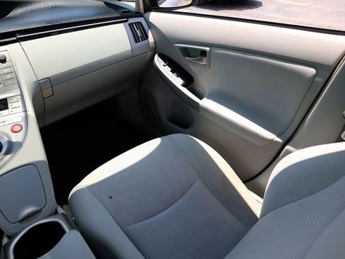 Used 2015 Toyota Prius Four image 24