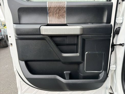 Used 2019 Ford F350 Lariat w/ Lariat Ultimate Package image 24