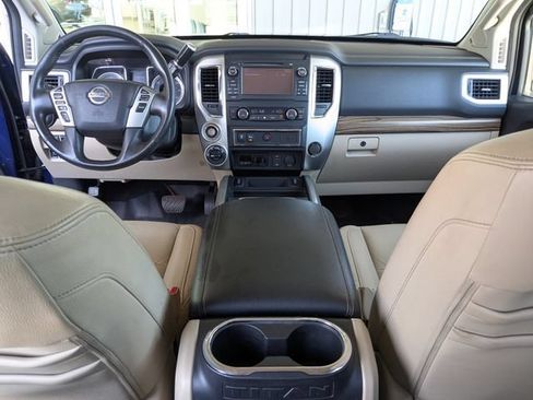 Used 2016 Nissan Titan SL AWD/4WD image 12