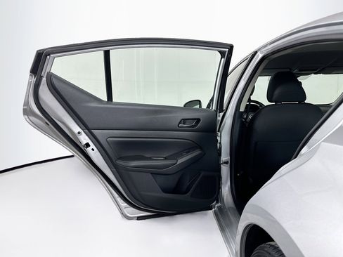 Used 2024 Nissan Altima 2.5 SV image 25