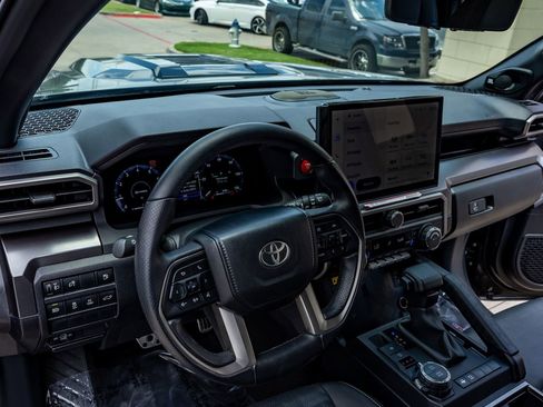 Used 2025 Toyota 4Runner TRD Sport Premium w/ Tow Technology Package AWD/4WD image 17