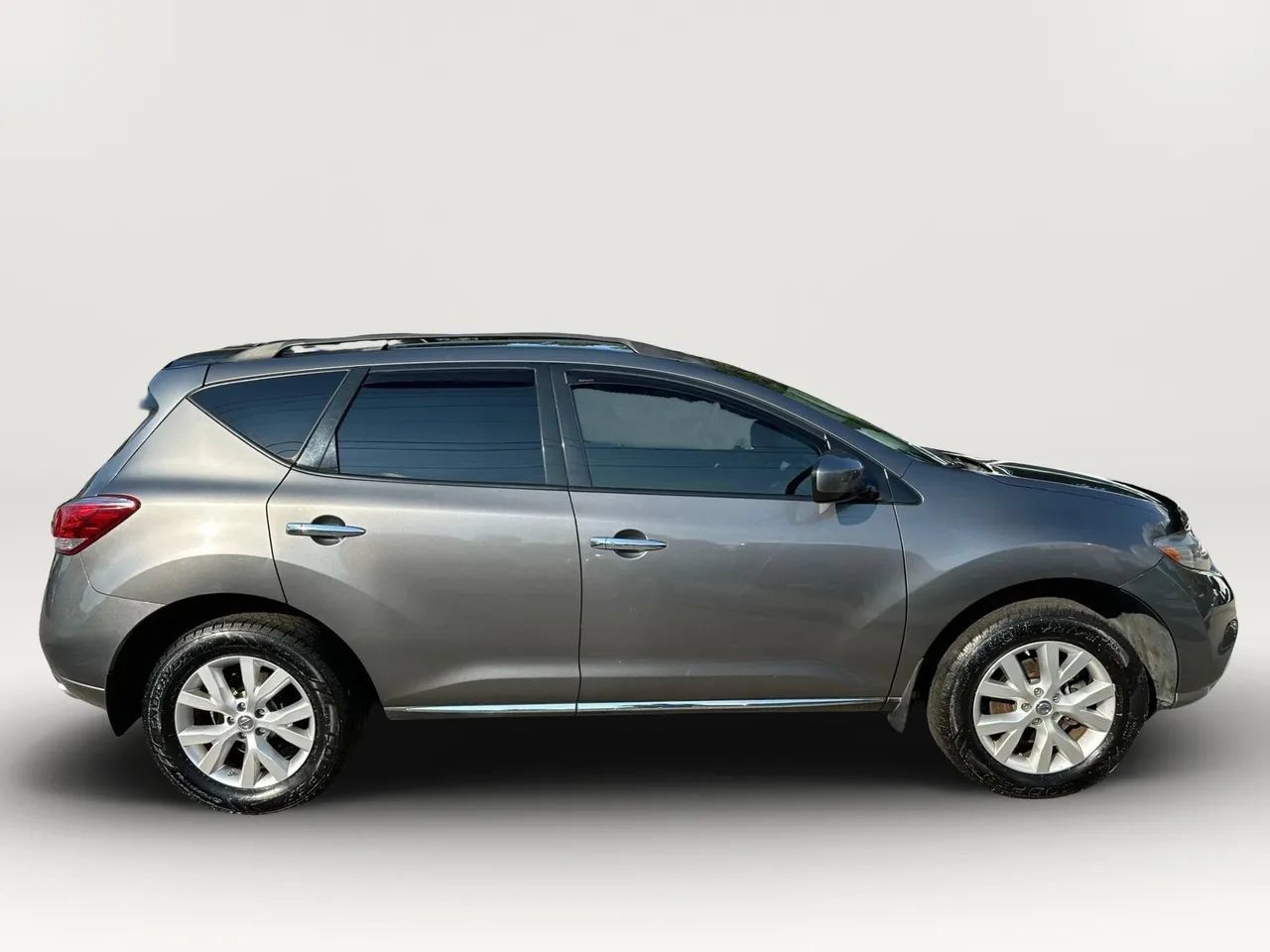 Used 2014 Nissan Murano SL w/ Navigation Package AWD/4WD image 2