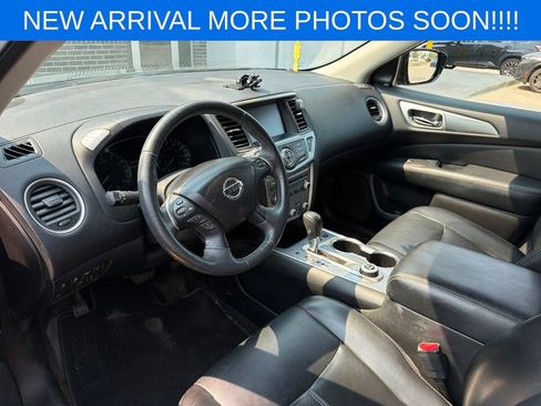 Used 2017 Nissan Pathfinder SL AWD/4WD image 11