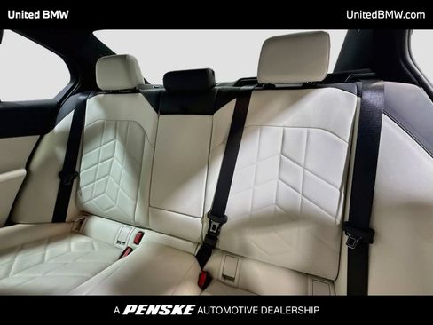 Used 2025 BMW 530i w/ M Sport Package RWD image 13