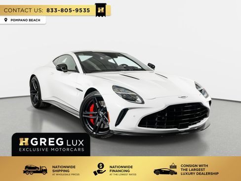 Used 2025 Aston Martin V8 Vantage Coupe RWD image 1