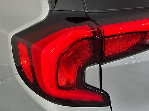 Used 2018 GMC Terrain SLE w/ Driver Convenience Package image 35