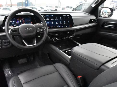 Certified 2025 Chevrolet Tahoe Z71 w/ Sun And Tow Package image 27