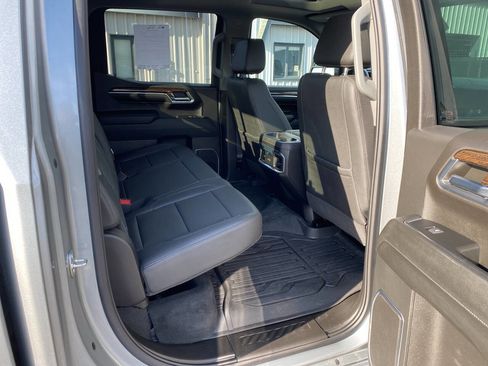 Used 2024 GMC Sierra 1500 Elevation w/ Elevation Premium Package image 16